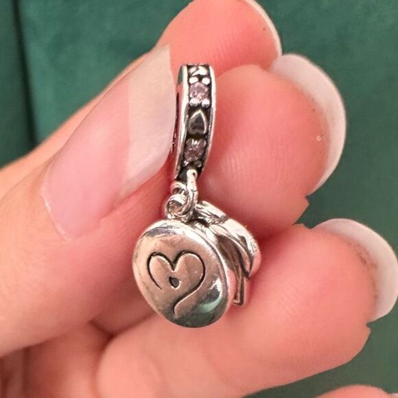 NWOT Mom & Daughter Heart Pandora Fit Charm - Picture 4 of 10
